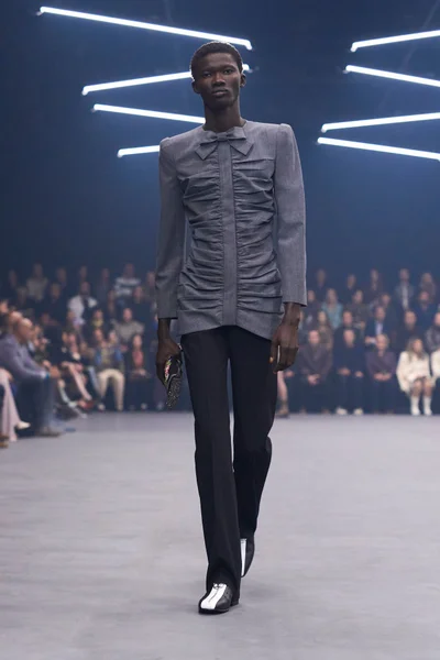 Look 31